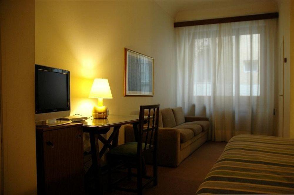 Hotel Villa Aurora Фиезоле Стая снимка