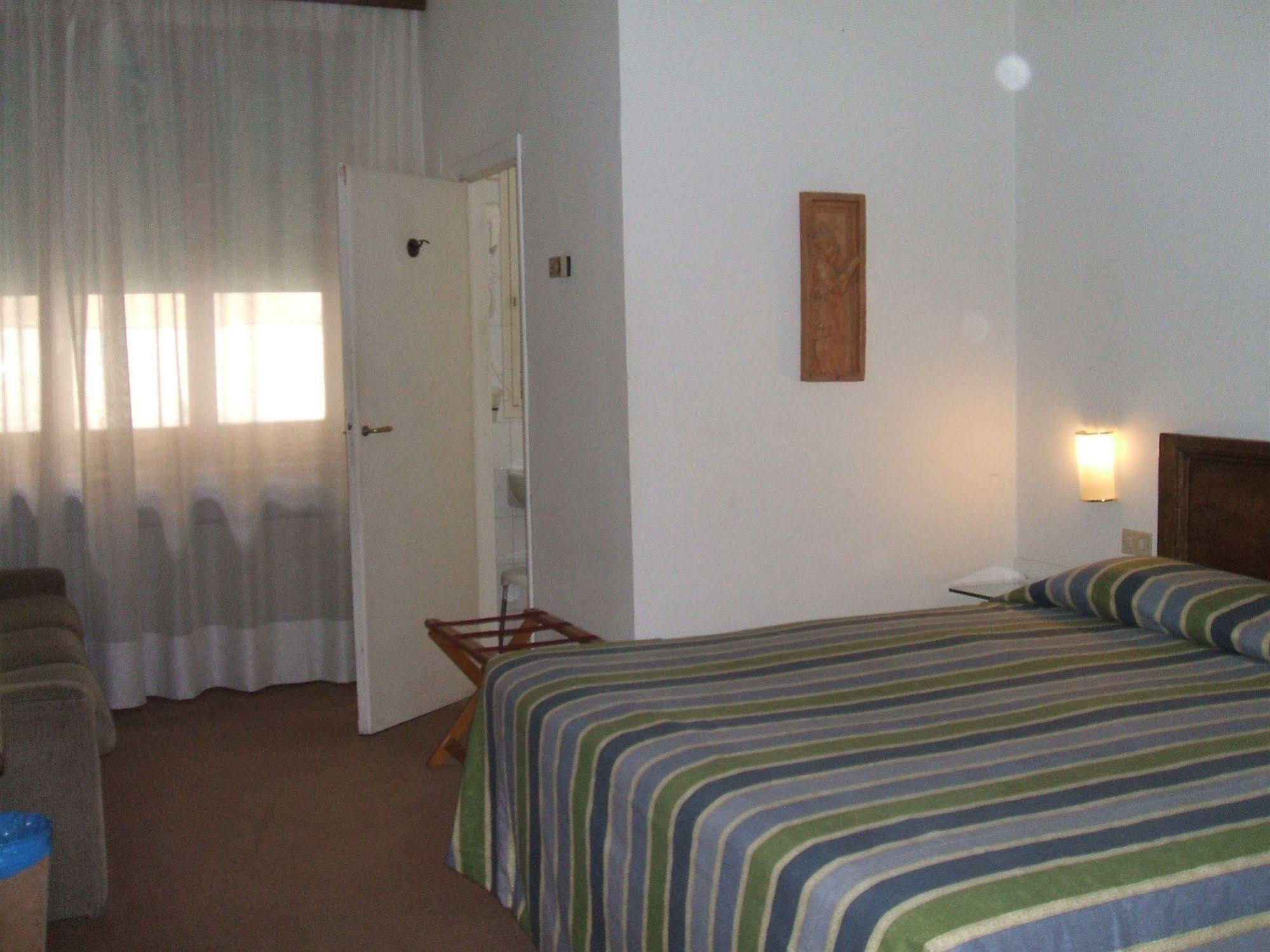 Hotel Villa Aurora Фиезоле Екстериор снимка